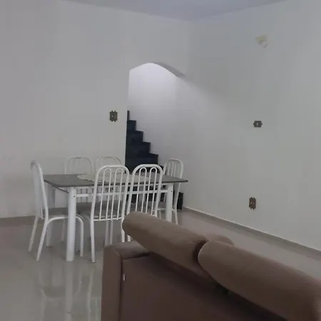 Casa Temporada Em Aparecida Com Vista Para Basilica Exterior photo
